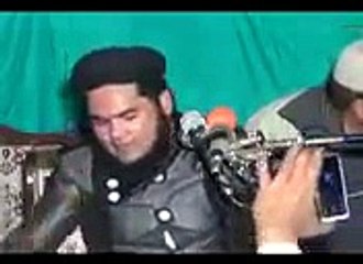 Parchi Par Kisi Ne Kya Likh Bhaija Ko Molvi Ne Taqreer Rook kar galian deni sharo kar den