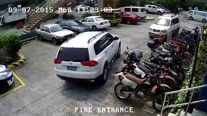 Garer sa voiture est un calvaire pour ce conducteur