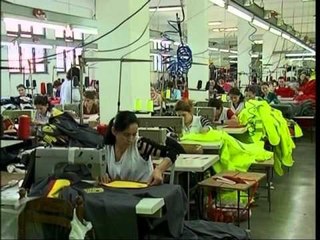 KRIZA NE SHQIPERI INDUSTRIA E FASONEVE ME E PREKURA ESHTE NE VESHTIRESI LAJM