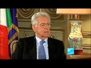 FUTBOLLI ITALIAN KRYEMINISTRI MONTI MENDON EDHE PEZULLIMIN E FUTBOLLIT LAJM