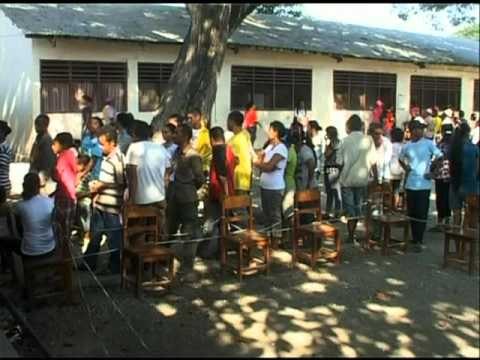 ZGJEDHJE NE LIBI MBAHEN PER HERE TE PARE PAS RENIES SE REGJIMIT TE GADAFIT LAJM