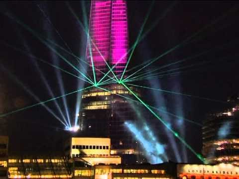 KULLA ME E LARTE NE BOTE INAGUROHET NE LONDER ME NJE CEREMONI SPEKTAKOLARE LAJM