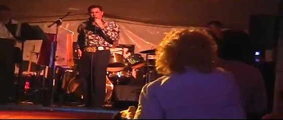 EP Express sings 'Release Me' at Elvis Week 2006 (video)