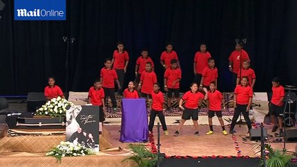 Masses perform haka in emotional Jonah Lomu memorial service
