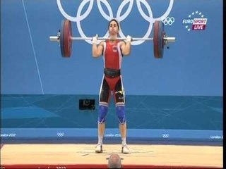 LONDER 2012 ZHGENJEN ROMELA BEGAJ NE PESHNGRITJE PER FEMRA LAJM