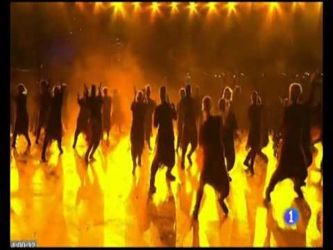 CEREMONIA E HAPJES ÇELEN NE MBREMJE LOJRAT OLIMPIKE LONDER 2012 LAJM