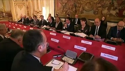 Etat d'urgence : Valls réunit des ministres, des députés et des sénateurs à Matignon