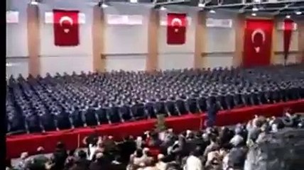 Türk Askeri Şehadet Getirip Fatiha Okuyor