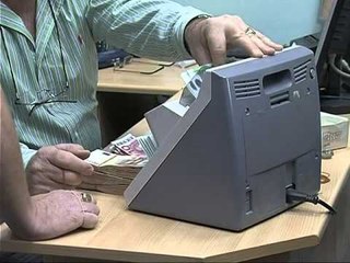 BANKA E SHQIPERISE INJEKTON SASI TE MEDHA PARASH NE TREG NE TREMUJORIN E II LAJM