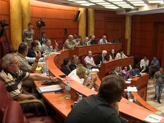 TAKSA PER KAZINOTE 10 FISHIMI I TAKSES KALON PA VOTAT E PS NE KESH BASHKIAK LAJM