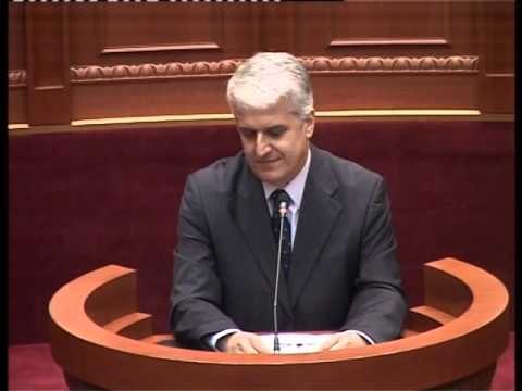 DEBATI TOPALLI MAJKO SHKEMBEJNE AKUZA TE RENDA RRETH GREVES SE URISE LAJM