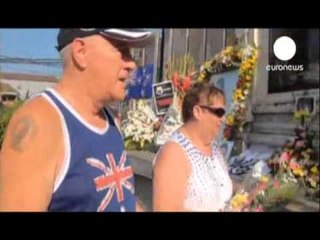 SULMET TERRORISTE PERKUJTOHET 10 VJETORI I VIKTIMAVE NE INDONEZI LAJM