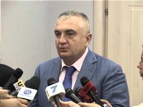 SEQUI ME METEN APEL KLASES POLITIKE PER PERMBUSHJEN E REKOMANDIMEVE LAJM
