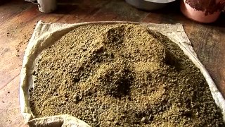 Makingdhoopincense,Bhu-YtPak.com