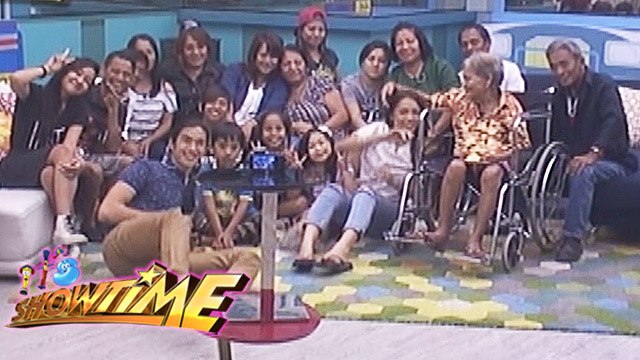 It's Showtime ToMiho: Mommy Mercedes' family reunion