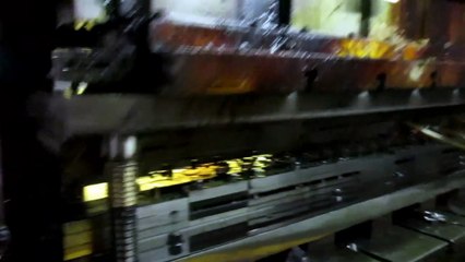 Herrajes para Muebles de Cocina - China: Bisagra de Cazoleta Cierre Lento / Production 1