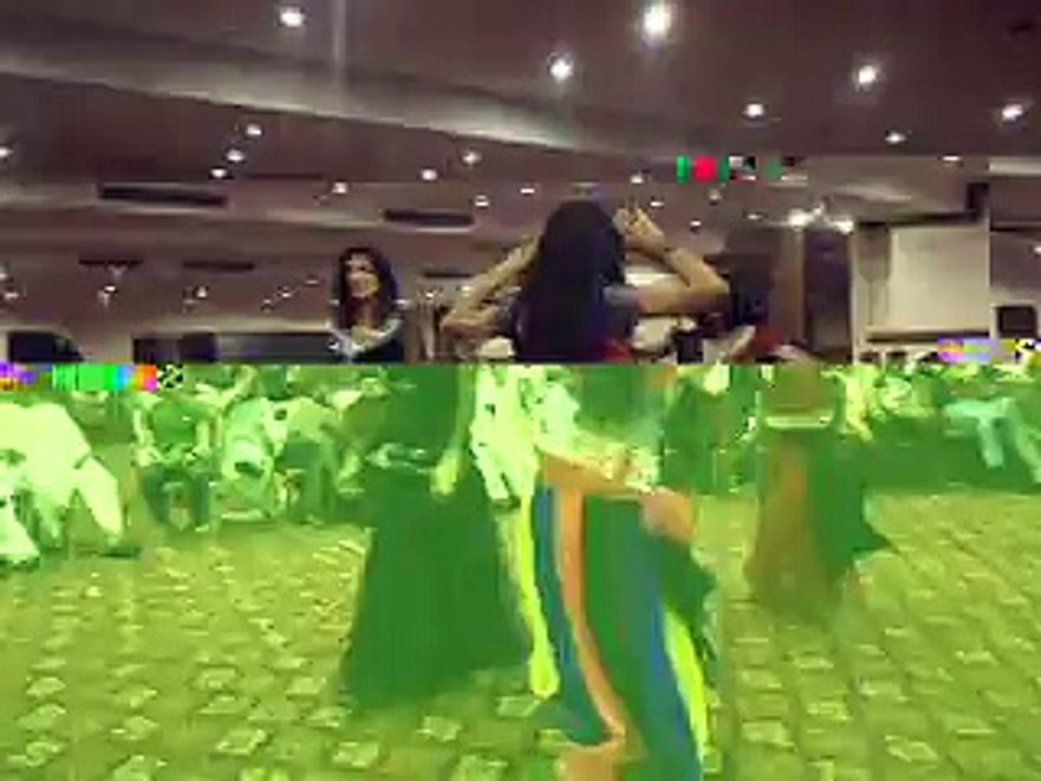 amazing dance parti ..muree