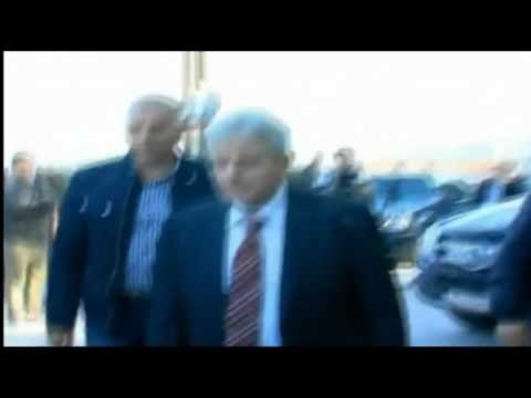 MAQEDONIA RREZIKON ÇELJEN E NEGOCIATAVE PER SHKAK TE KRIZES POLITIKE LAJM