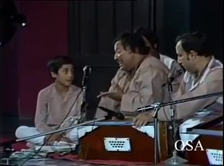 Nusrat Fateh Ali Khan teaching Rahat Fateh Ali Khan