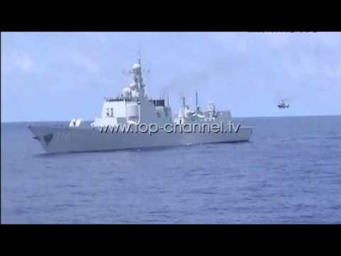 SHBA ngre 4 avionë për të larguar dy rusë - Top Channel Albania - News - Lajme