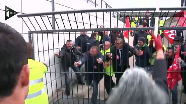 Violences chez Air France : cinq salariés comparaissent devant la justice