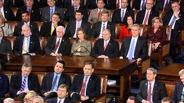 OBAMA SHMANG KRIZEN E PARAVE NE SHBA FIRMOS BUXHETIN PER DY VITET E ARDHSHME LAJM