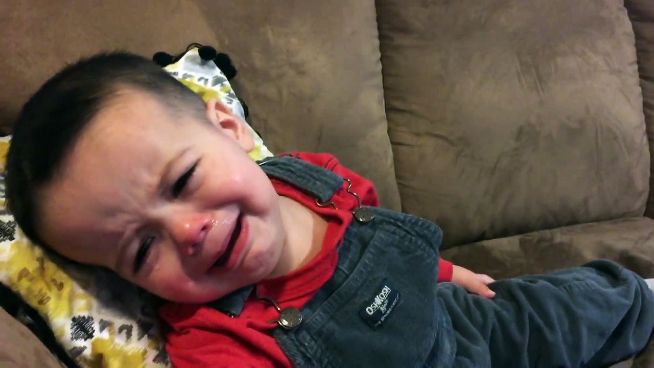 Un bébé s’arrête de pleurer dès qu'il entend Adele chanter... Merci Adele!