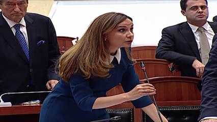 MINISTRI BEQAJ E QUAN "KAFSHE" DEPUTETEN  ALBINA DEDE