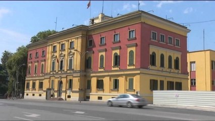 QEVERIA JEP ME KONCESION MBLEDHJEN E TVSH,EKSPERTET KUNDER SHERBIMIT TEK PRIVATI LAJM