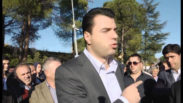 LULZIM BASHA VIJON TE PREMTOJE EDHE NE TAKIMET NE BALLSH TAKSAT ME TE ULETA NE BALLKAN LAJM