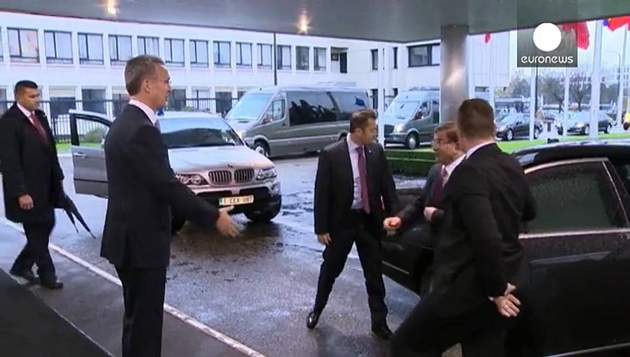 Leiche von russischem piloten kommt in russland an: krise zwischen moskau und ankara dauert an