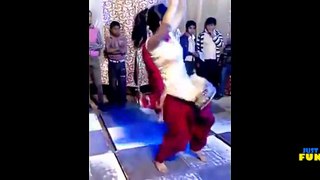 Desi Haryana Girl Hot Wedding Dance on DJ - Best Dance Moves Ever - Video Dailymotion