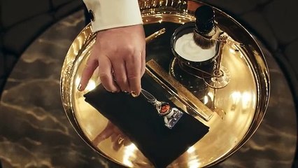 EDEKA – „Mann zieht blank“ mit Friedrich Liechtenstein