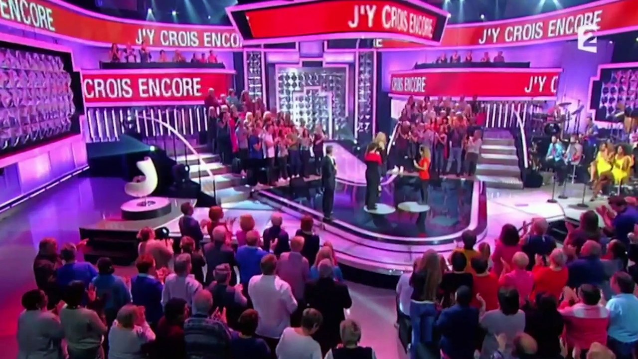 Lara Fabian surprend ses fans dans "N'oubliez pas les paroles" sur France 2