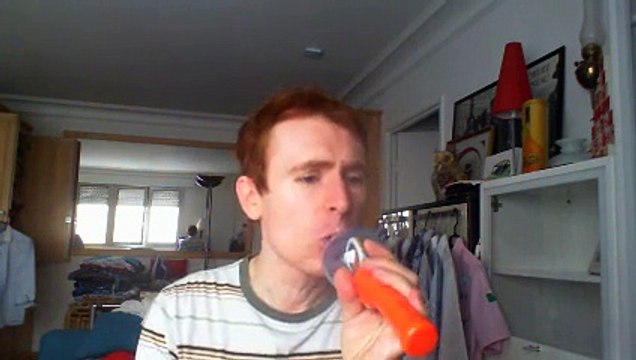 Wiwi égratigne hein pere de Stanley Enow