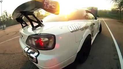 PEOPLE ARE AWESOME (INSANE DRIFTING)