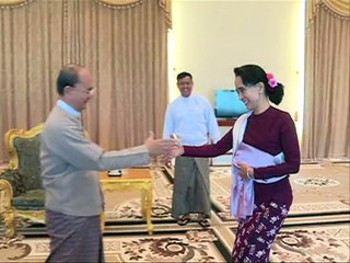 Suu Kyi y presidente de Birmania preparan transición "pacífica"
