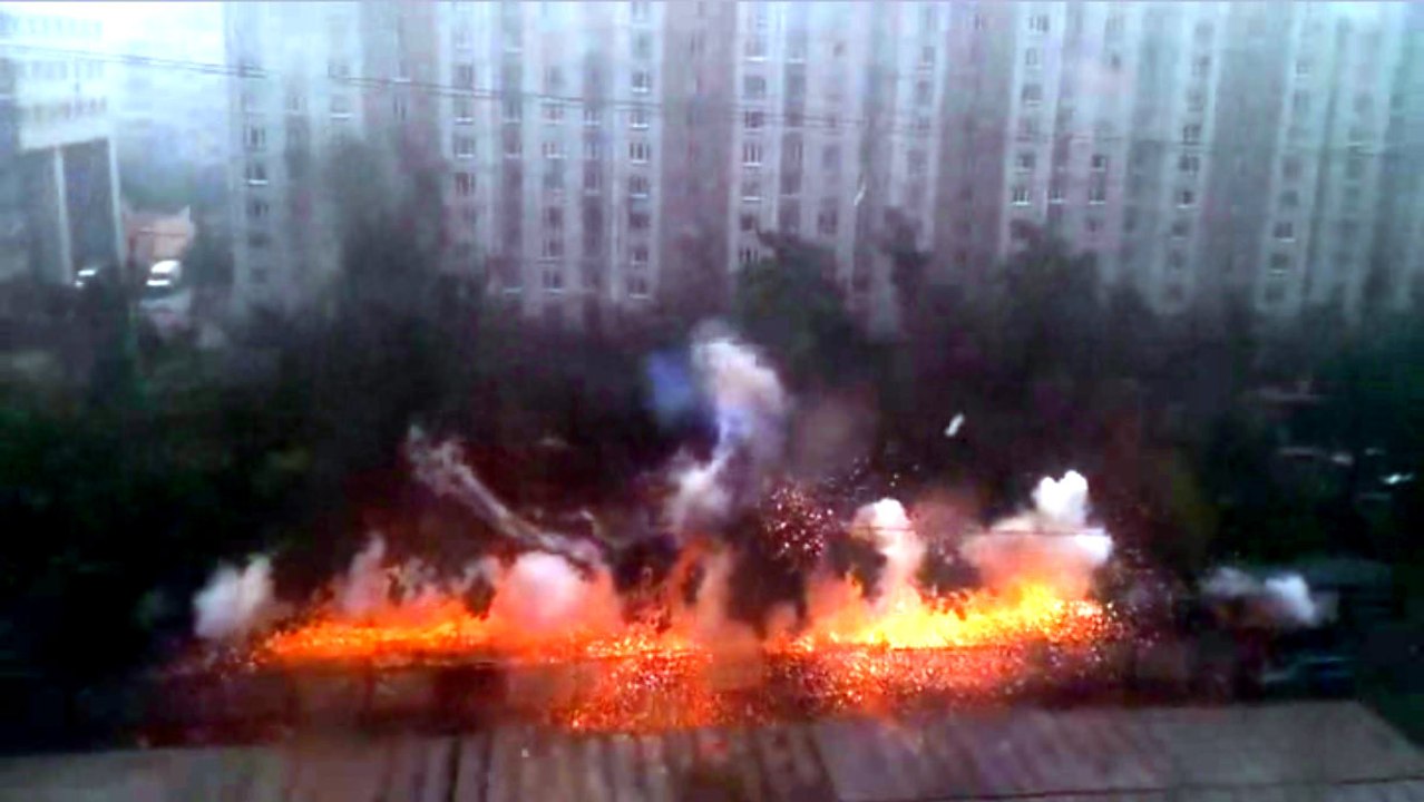 Incredible Explosion When Power Lines Get Stuck In The Trees