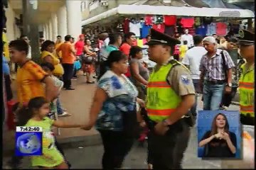 Resguardo policial en zonas comerciales por navidad