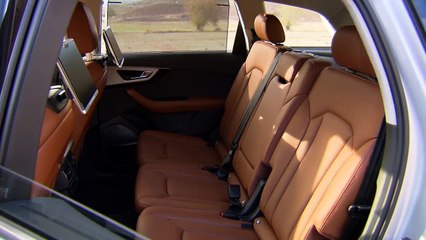 Audi Q7 e-tron 3.0 TDI quattro - Interior Design - AutomotoHD