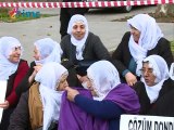 Polis engeline rağmen Barış Anneleri Dolmabahçe'de eylem yaptı