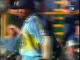 brutal-waqar-younis-vs-sachin-tendulkar(YouPlay.PK)