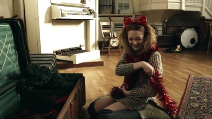 Janet Devlin - December Daze - official music video
