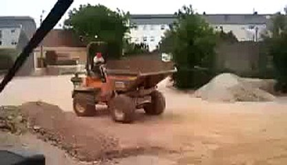 ہاہاہاہاہا اس کے ساتھ دیکھیں کیا ہوا