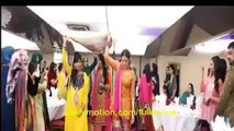 Most Popular Video Of Pakistani Mehndi Dance Prepration -