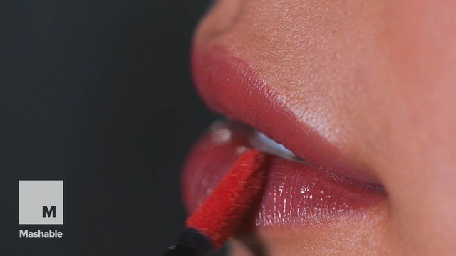 Craft a Kissable Lip for the Holidays