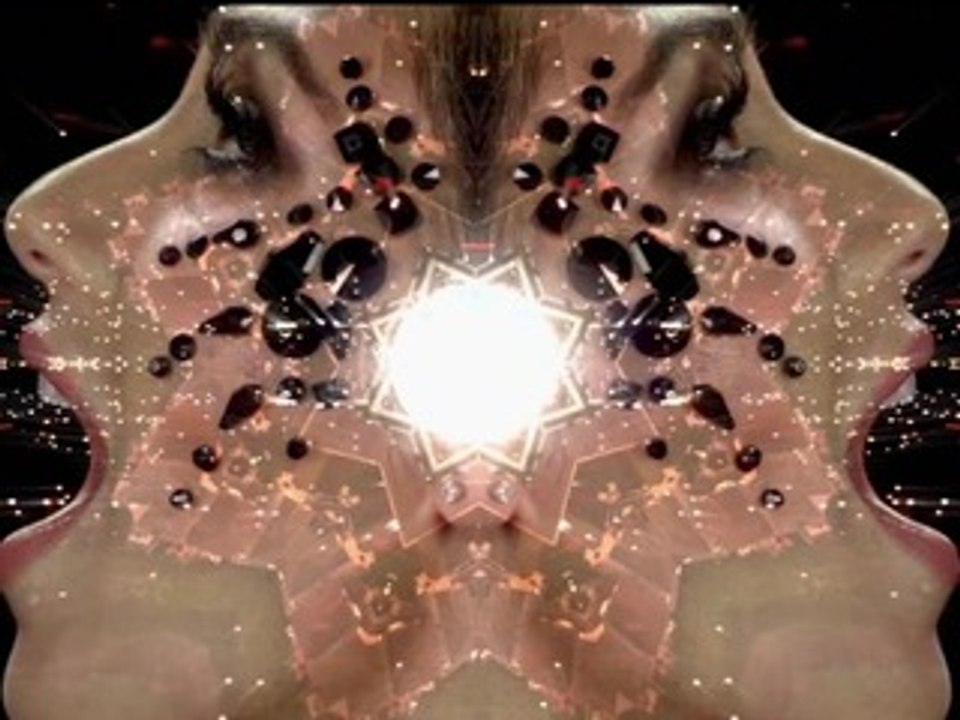 Karina Es - Kaleidoscope
