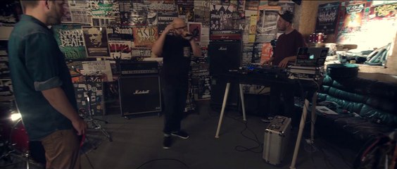 Małpa - Jedyna Słuszna Droga (feat. Jinx) (prod. Zetena)