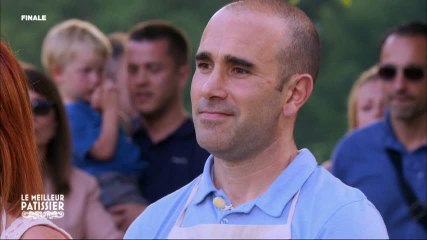 Cyril est élu meilleur pâtissier de l'année !