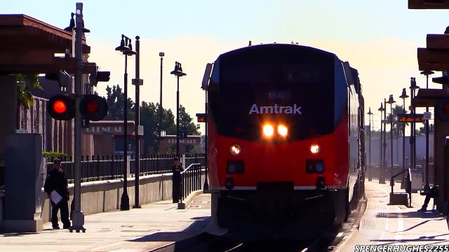 Amtrak Heritage Unit P42DC #156 on Coast Starlight (December 28th, 2013)